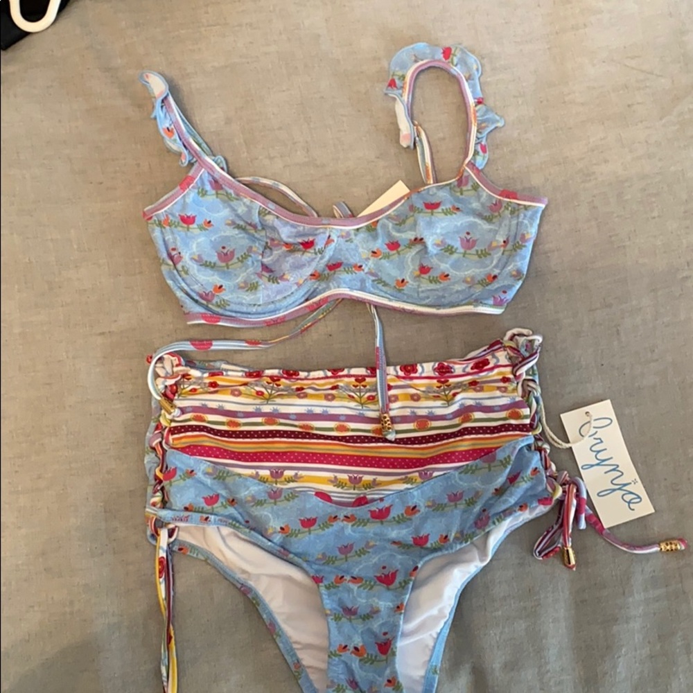 Swim suit